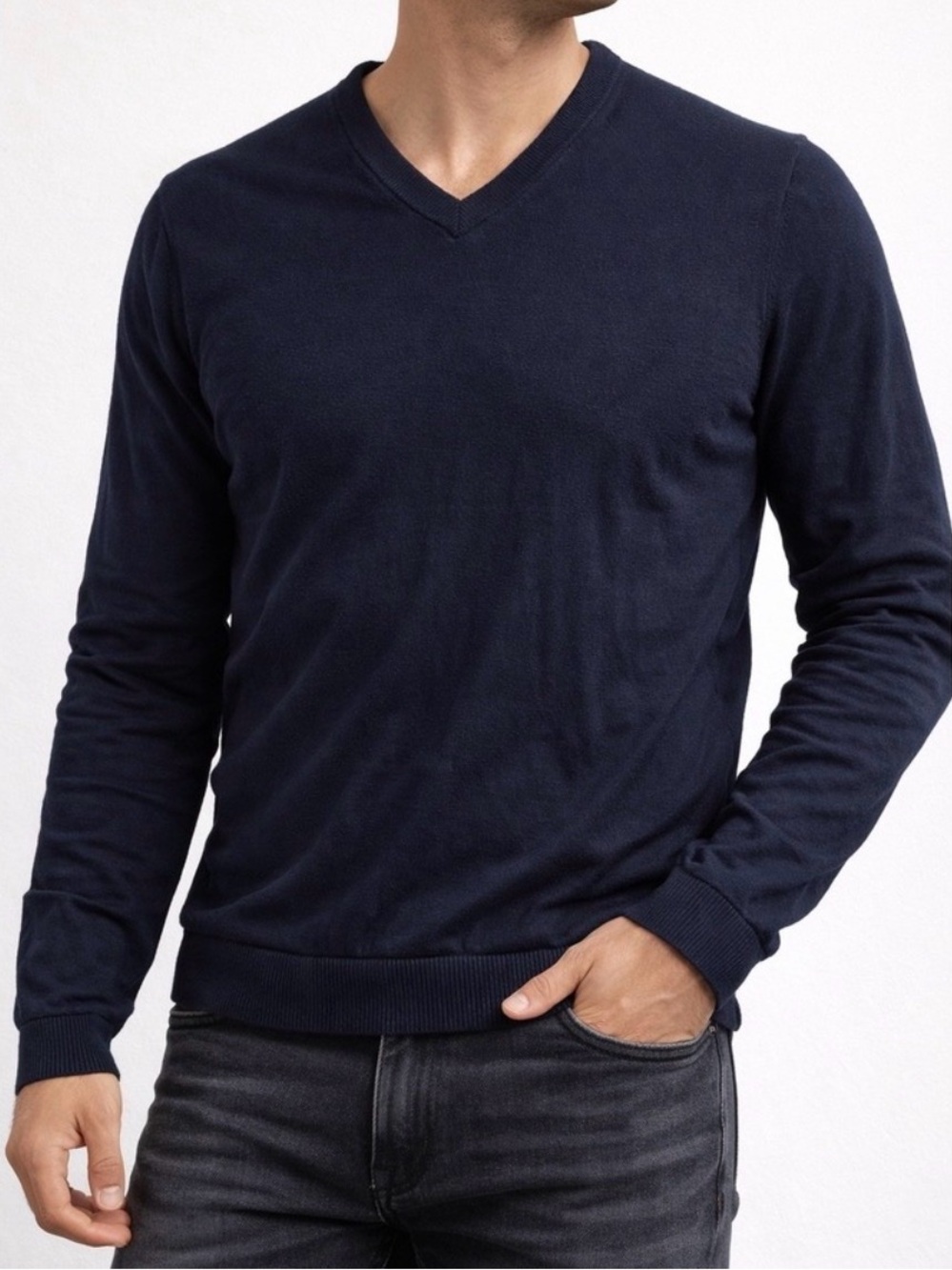 Old Navy Men V-Neck Cotton Sweater (Size: M)